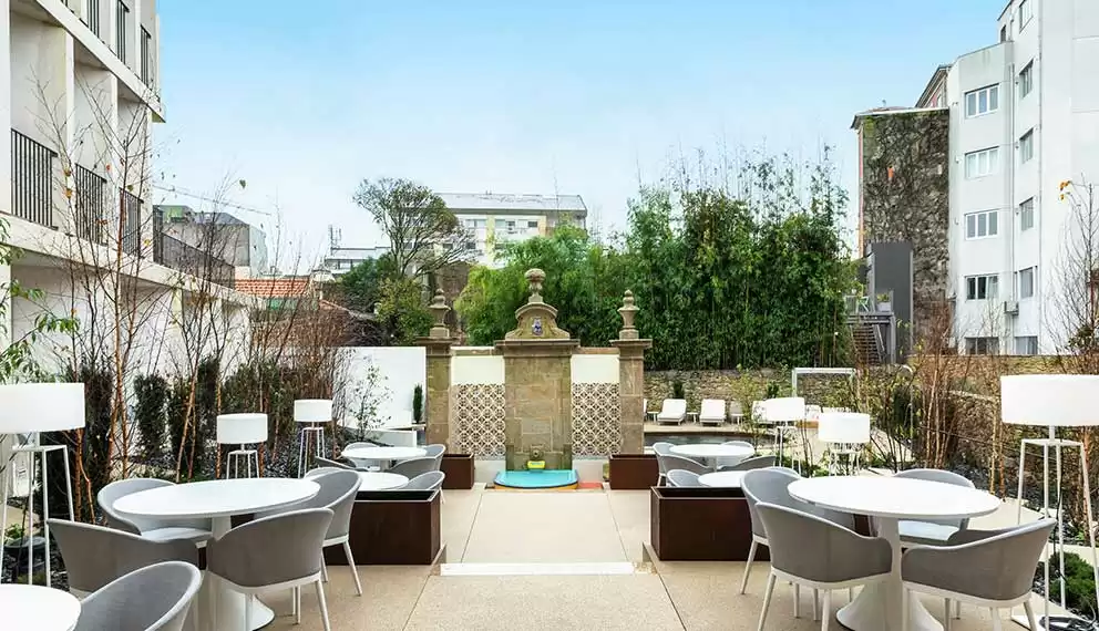 catalonia porto patio